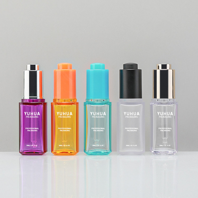 Leeres Tropfflasche-Serum des ätherischen Öls, das Plastikflasche 30ml verpackt