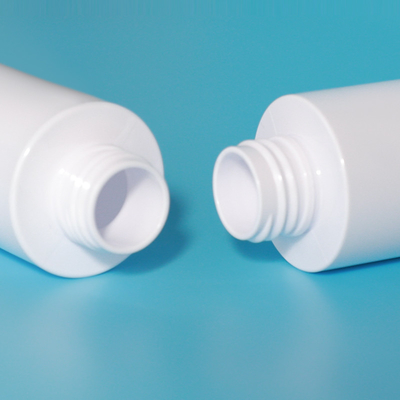Customized Logo 120 ml 150 ml 180 ml Weißes Plastik Spray Pump Bottle mit feinem Mist Spray