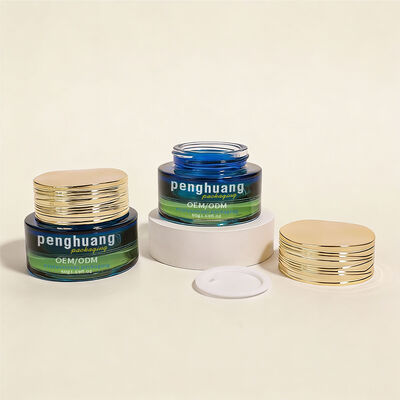 Kunststoffflaschen mit mehreren Größen und Druckmöglichkeiten für kosmetische Verpackungen