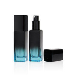 Bereifte kosmetisches Verpackensatz-Schwarzes der flüssigen Grundierung 30ml 60ml mit Pumpe
