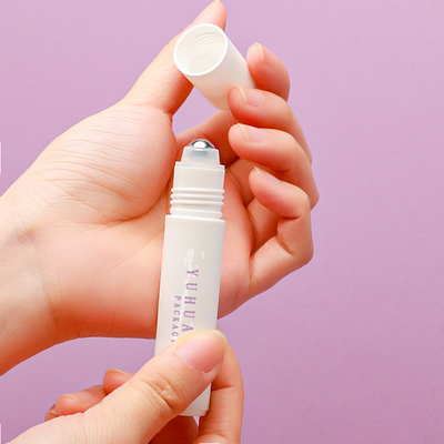 Plastikrolle 10ml 15ml pp. auf Flaschen-weiße Farbe kundengebundenem Logo