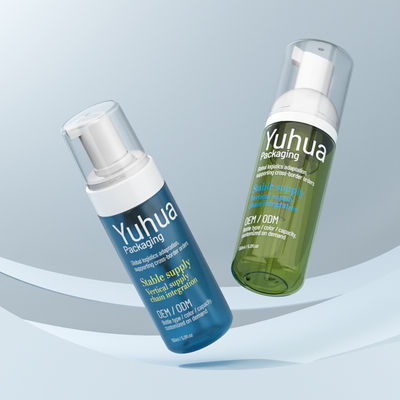 Durchsichtige oder kundenspezifische Plastik-Schaumflasche mit Pumpenkappe und Seidenbilddruck, die eine langlebige wiederverwendbare Verpackung für flüssige Produkte bietet