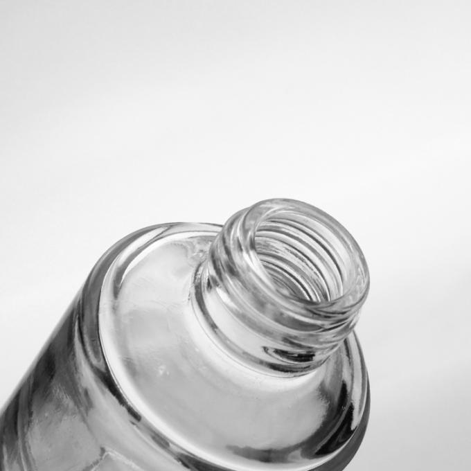 Flasche China-leere klare Glasflüssiger grundierung 30ml mit weißer Pumpe